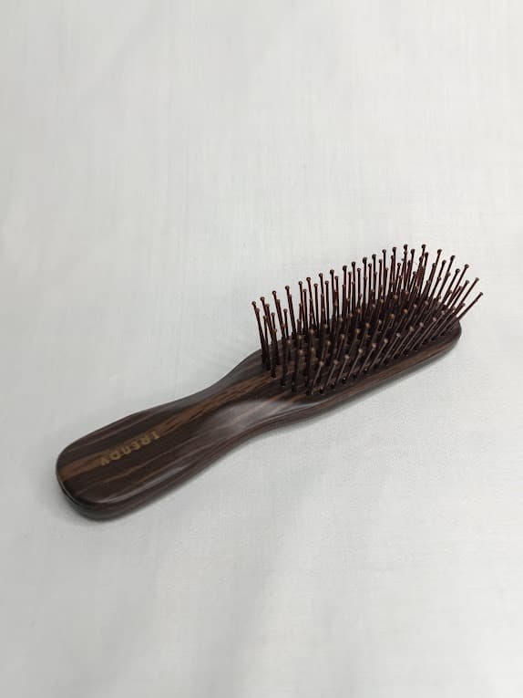 Sikat Rambut HTB230WE – 1