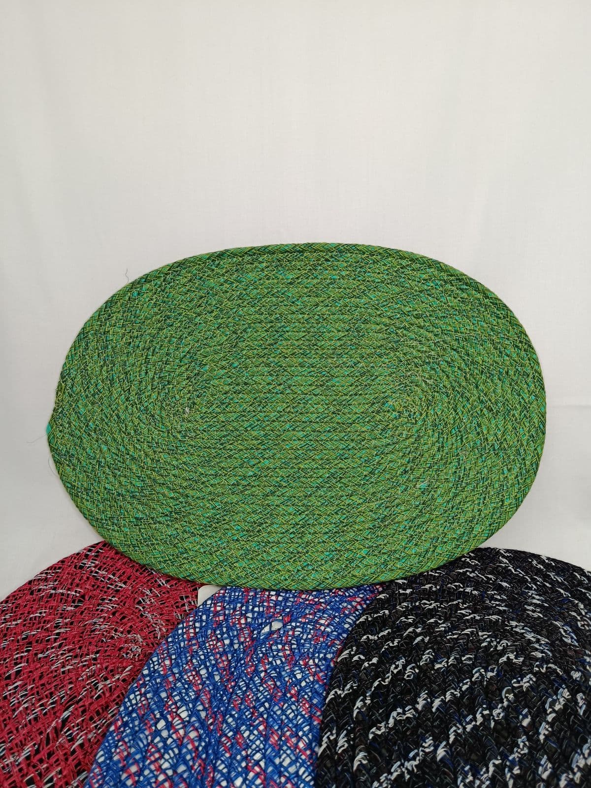 Keset Oval Sumbu Polos – 1