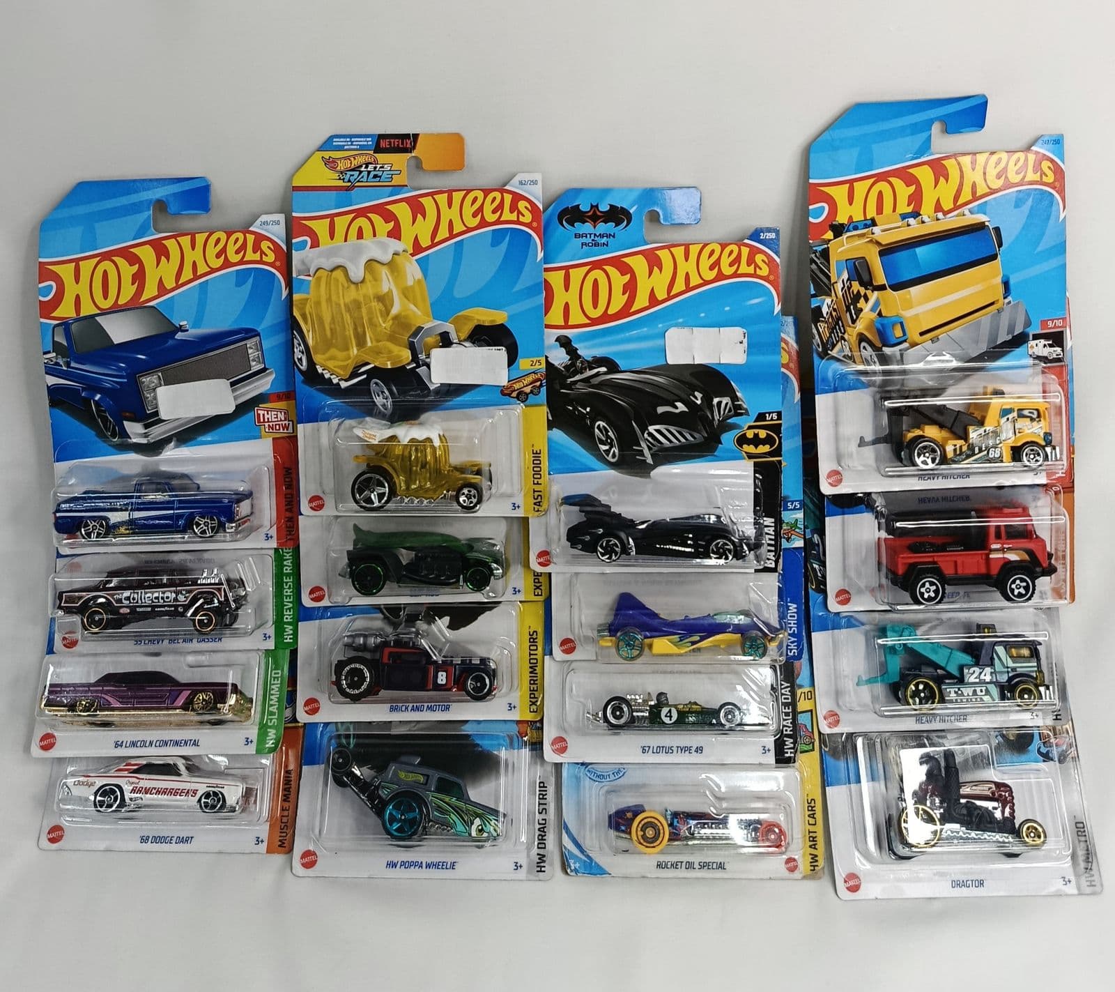 Hot Wheels Mobil Basic World Wide Assortment C4982 – 1