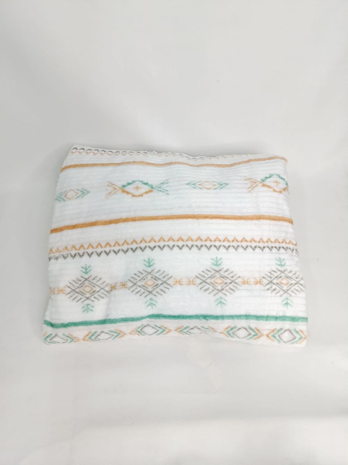 Selimut Nordic Jacquard 150X200 – 1