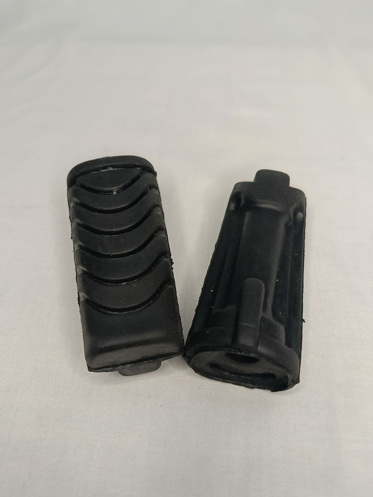 Karet Step Depan Revo – 1